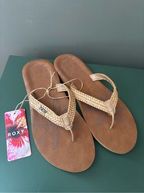 New Roxy Womens Lili Sandals Size 9 Gold Braided Flip Flops NWT Boho Summer